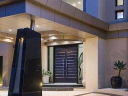 contemporary-door-and-sidelight-entries-12
