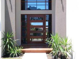 contemporary-pivot-door-and-sidelight-entries-20