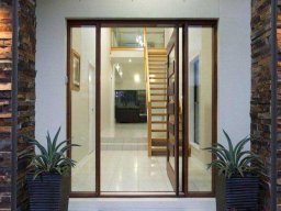 contemporary-pivot-door-and-sidelight-entries-38