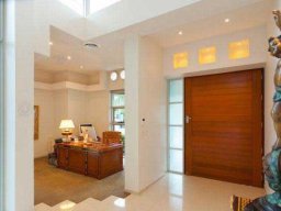 contemporary-pivot-door-and-sidelight-entries-6